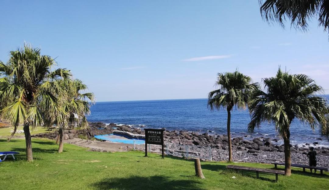 伊豆高原 温泉付別荘 Isana Mountain Villa Futo Esterno foto